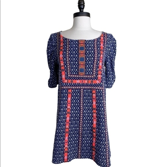 Akemi Kin Seva embroidered tunic top size M - Picture 1 of 8